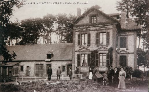 Historische Postkarte mit der Ansicht von Chocquets Anwesen in Hattenville